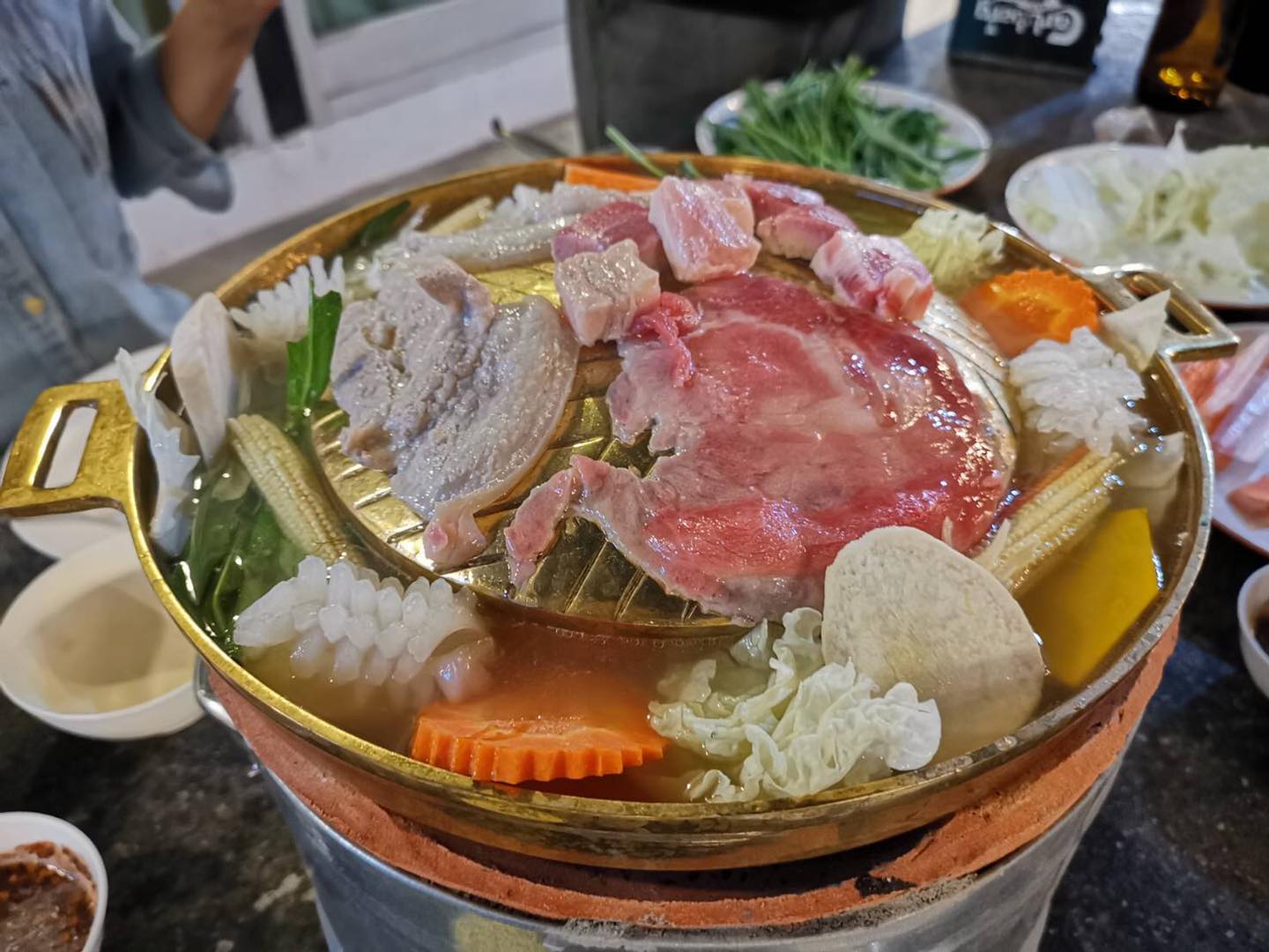 It box จิ้มจุ่ม ปิ้งย่าง บุฟเฟ่ต์ นครปฐม[It box จิ้มจุ่ม ปิ้งย่าง บุฟเฟ่ต์ นครปฐม] - Ryoii