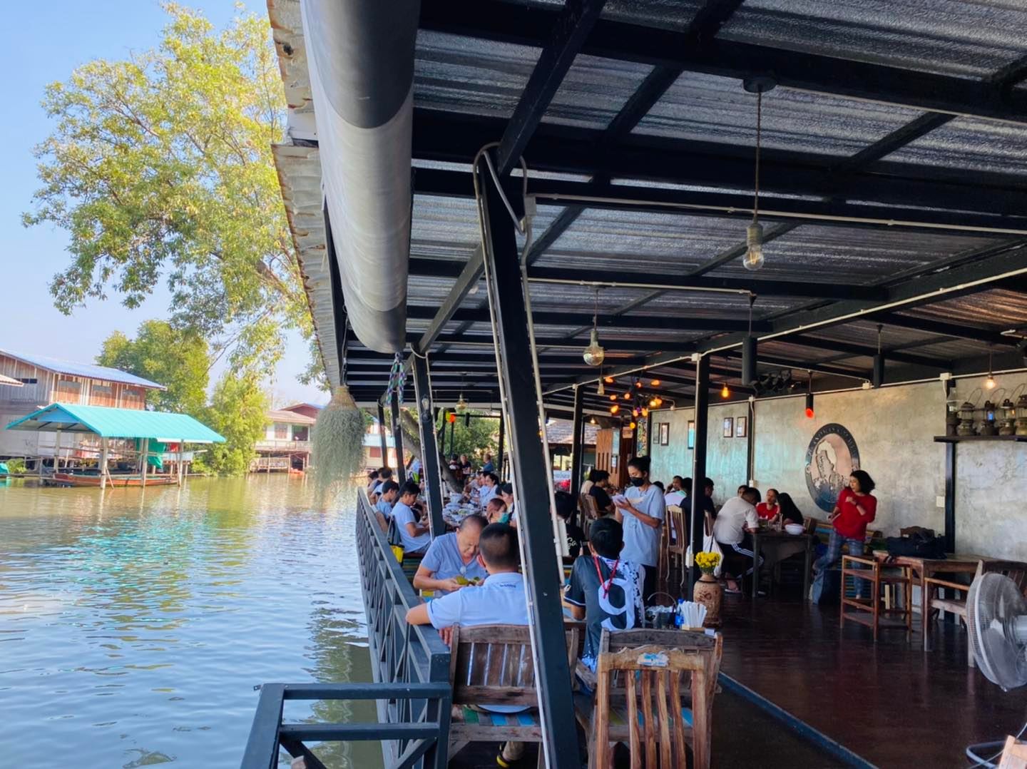 รวมร้านอาหารสมุทรสงคราม ชี้พิกัดร้านอร่อย ร้านอาหารทะเลสดใหม่  ที่สายกินไม่ควรพลาด!! - Ryoii