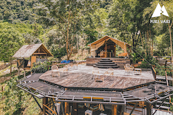 คีรีวารี บูติครีสอร์ท ที่พักติดลำธาร วิวภูเขา พร้อมร้านอาหารและสปากลางธรรมชาติ